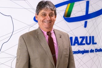 Renato Cotta da Politécnica recebe prêmio da ABCM 